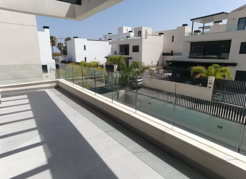 5 sypialnia Willa na sprzedaż w Algorfa z basenem - 550 000 € (Ref: 9968972)
