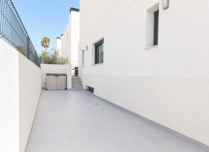 5 sypialnia Willa na sprzedaż w Algorfa z basenem - 550 000 € (Ref: 9968972)