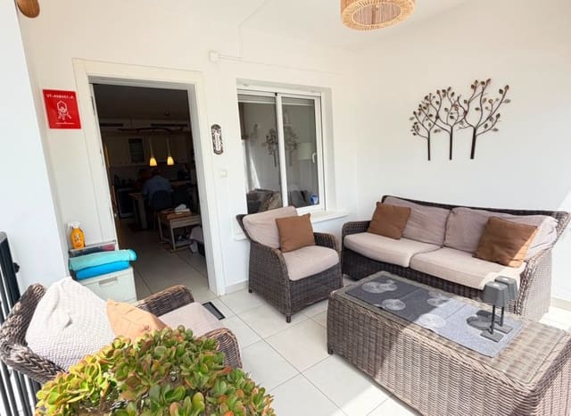 2 quarto Apartamento para venda em Aguas Nuevas, Torrevieja com piscina - 235 000 € (Ref: 9971522)