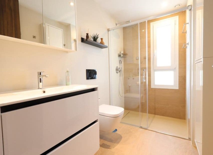 3 bedroom Apartment for sale in Algorfa with pool - € 325,000 (Ref: 9971523)
