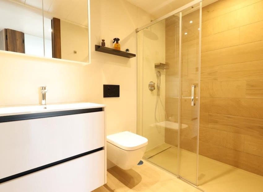 3 bedroom Apartment for sale in Algorfa with pool - € 325,000 (Ref: 9971523)