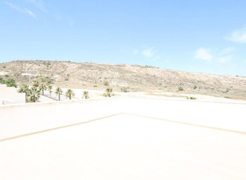 3 bedroom Apartment for sale in Algorfa with pool - € 325,000 (Ref: 9971523)