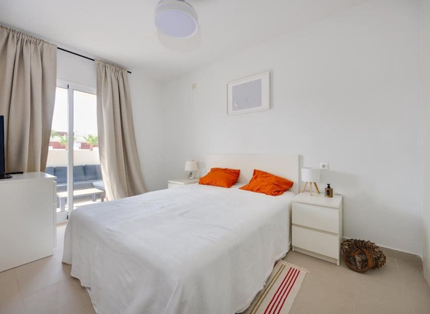 2 soveværelse Lejlighed til salg i Orihuela Costa med swimmingpool - € 194.969 (Ref: 9971524)