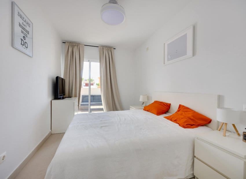 2 soveværelse Lejlighed til salg i Orihuela Costa med swimmingpool - € 194.969 (Ref: 9971524)