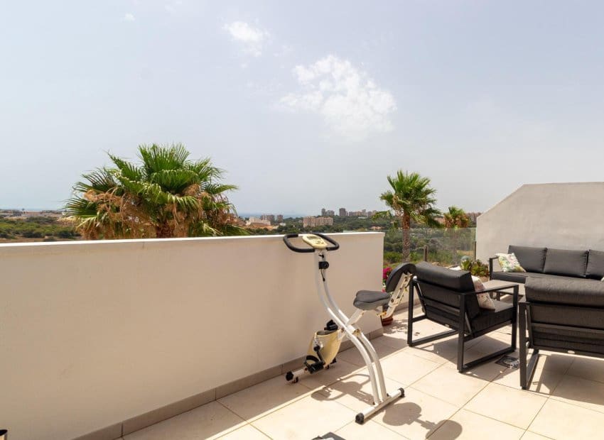 3 bedroom Townhouse for sale in Orihuela Costa with pool - € 399,000 (Ref: 9974313)