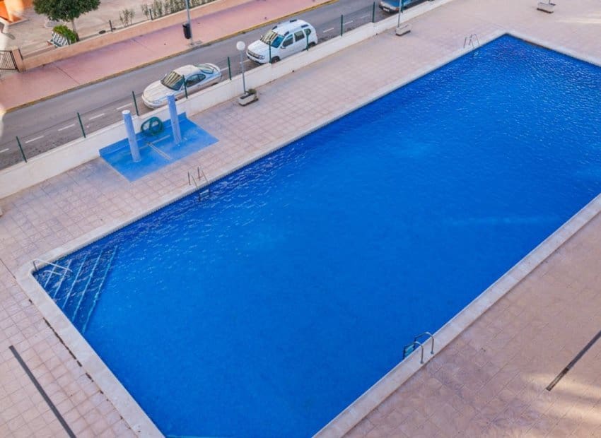 2 slaapkamer Appartement te koop in Punta Prima met zwembad - € 225.000 (Ref: 9974314)