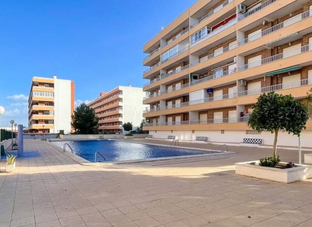 2 soveværelse Lejlighed til salg i Punta Prima, Torrevieja med swimmingpool - € 225.000 (Ref: 9974314)