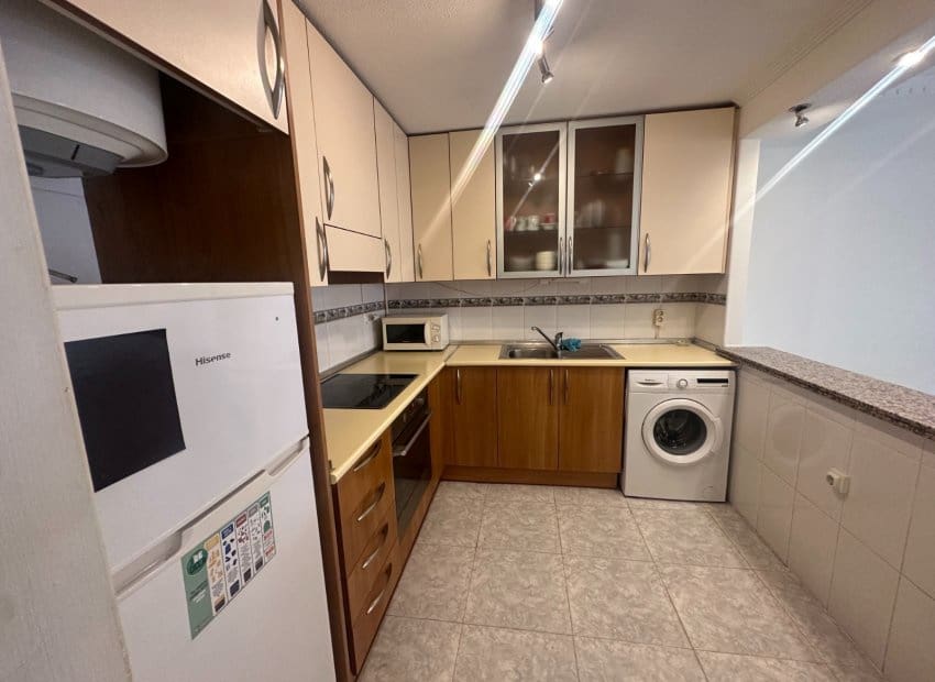 2 bedroom Apartment for sale in Algorfa with pool - € 115,000 (Ref: 9974315)