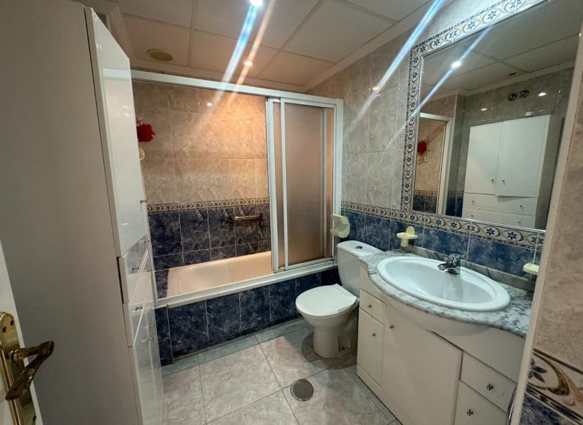 2 bedroom Apartment for sale in Algorfa with pool - € 115,000 (Ref: 9974315)