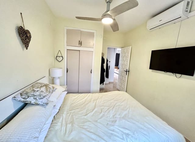 Apartamento de 2 habitaciones en Blue Lagoon en venta con piscina - 205.000 € (Ref: 9974316)