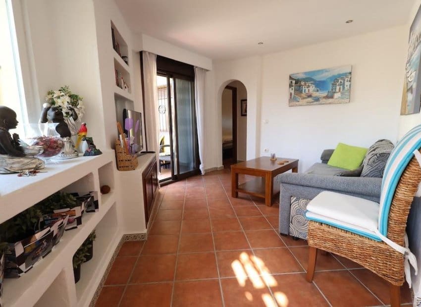 2 bedroom Apartment for sale in Orihuela Costa with pool - € 200,000 (Ref: 9976428)