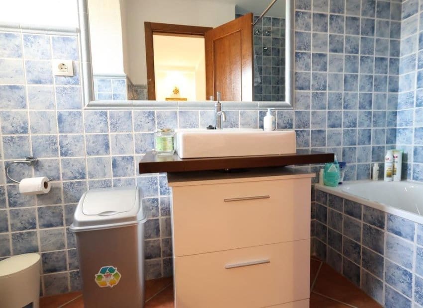 2 bedroom Apartment for sale in Orihuela Costa with pool - € 200,000 (Ref: 9976428)