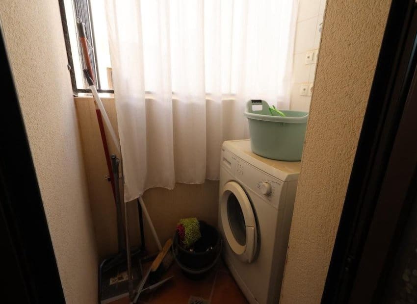 2 bedroom Apartment for sale in Orihuela Costa with pool - € 200,000 (Ref: 9976428)