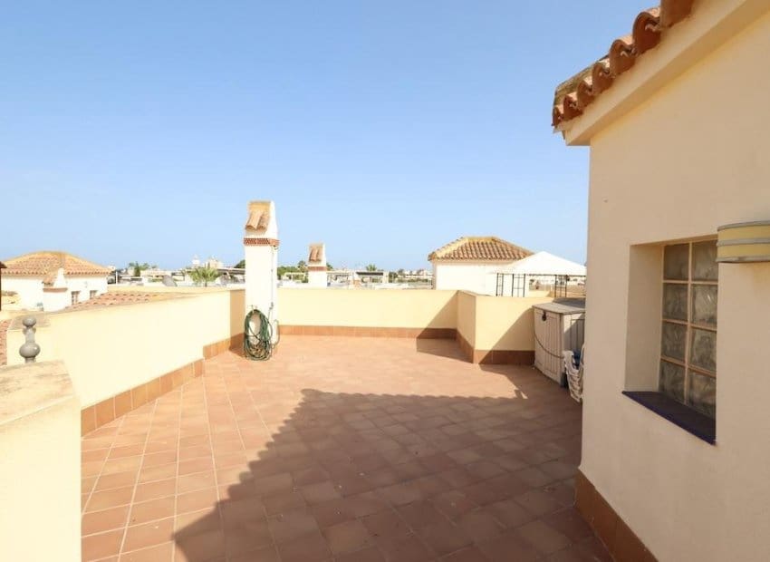 2 bedroom Apartment for sale in Orihuela Costa with pool - € 200,000 (Ref: 9976428)
