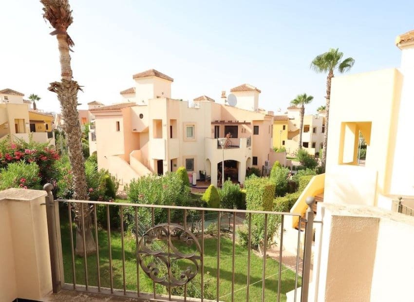 2 bedroom Apartment for sale in Orihuela Costa with pool - € 200,000 (Ref: 9976428)
