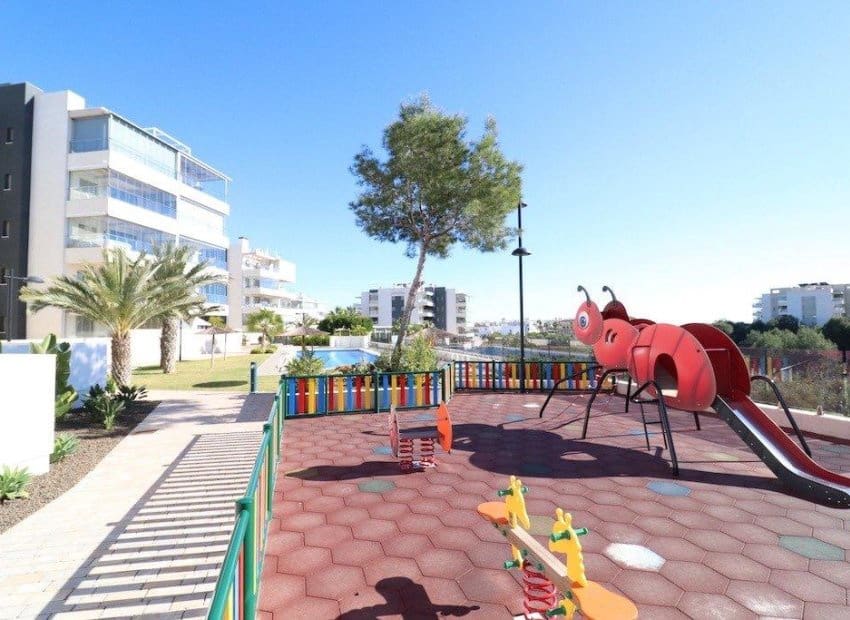 3 bedroom Apartment for sale in Orihuela Costa with pool - € 335,000 (Ref: 9976429)