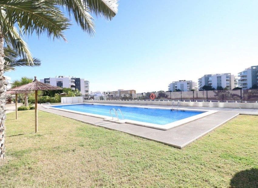3 bedroom Apartment for sale in Orihuela Costa with pool - € 335,000 (Ref: 9976429)