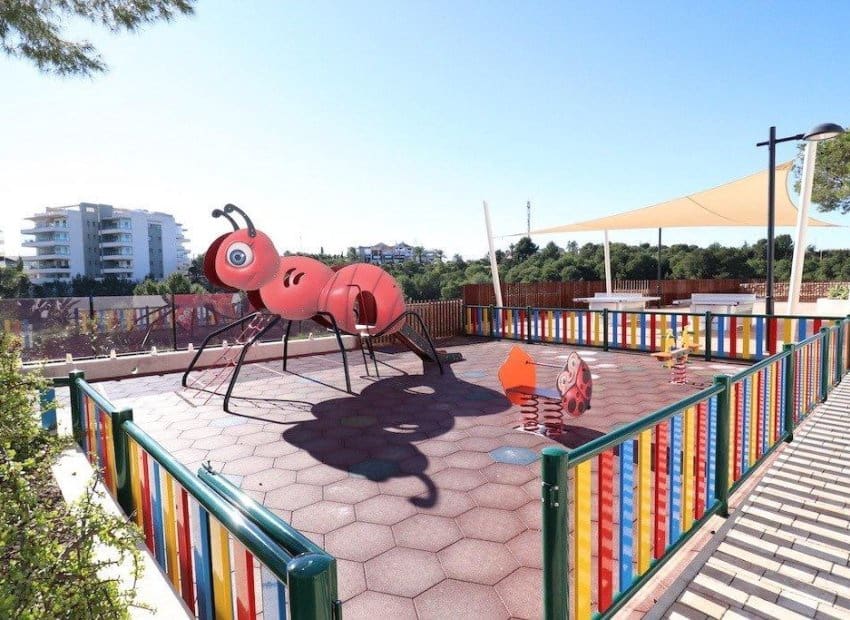 3 bedroom Apartment for sale in Orihuela Costa with pool - € 335,000 (Ref: 9976429)