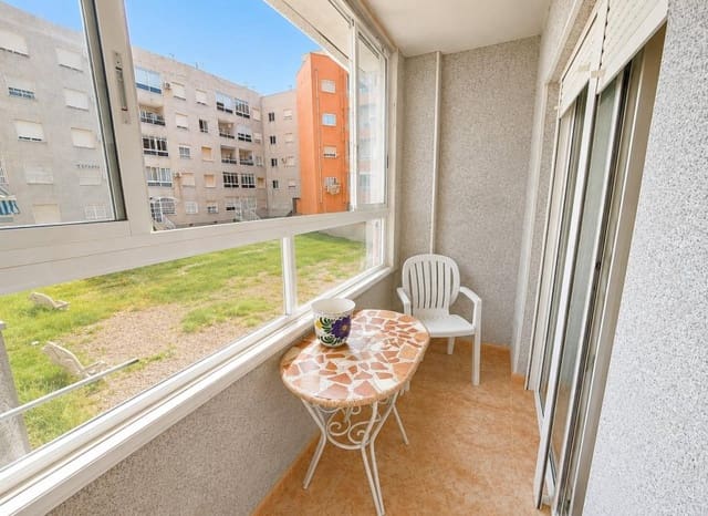 1 soveværelse Lejlighed til salg i Avenida Habaneras - Curva de Palangre, Torrevieja - € 103.000 (Ref: 9976430)