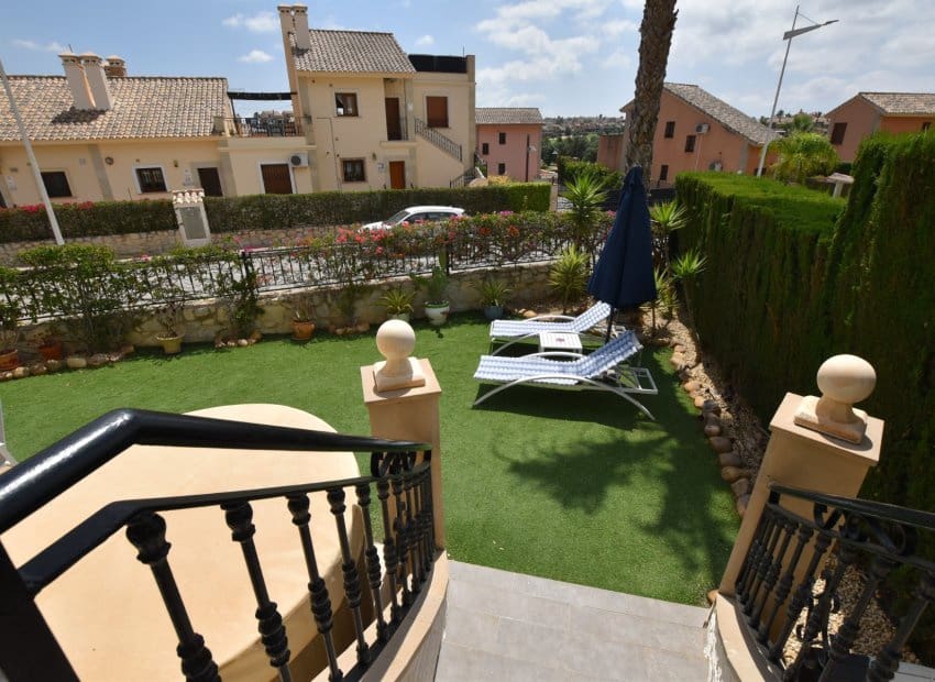 2 bedroom Apartment for sale in Algorfa with pool - € 205,000 (Ref: 9976432)