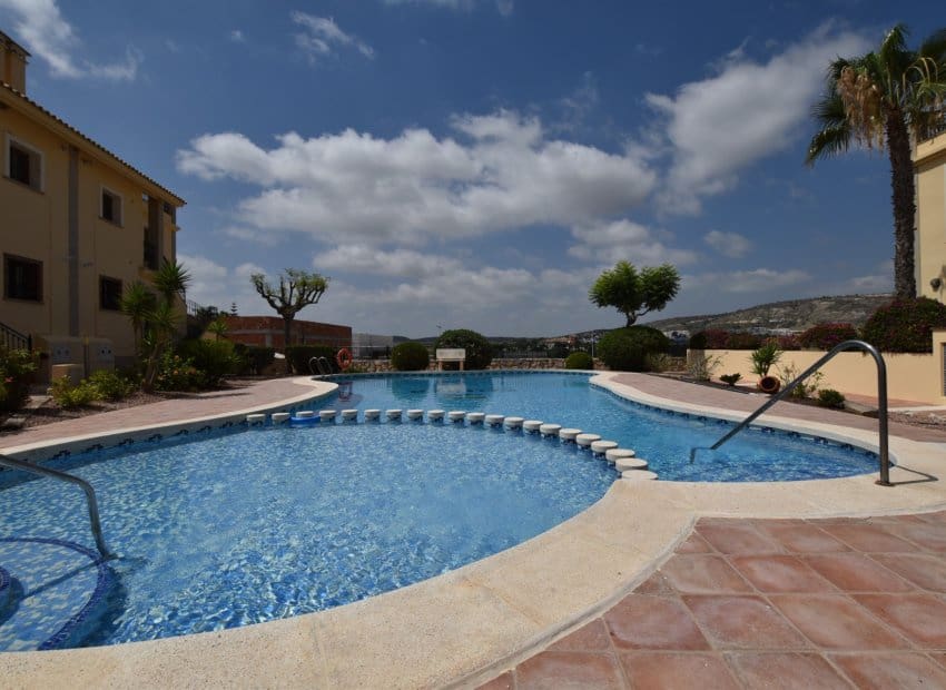 2 bedroom Apartment for sale in Algorfa with pool - € 205,000 (Ref: 9976432)
