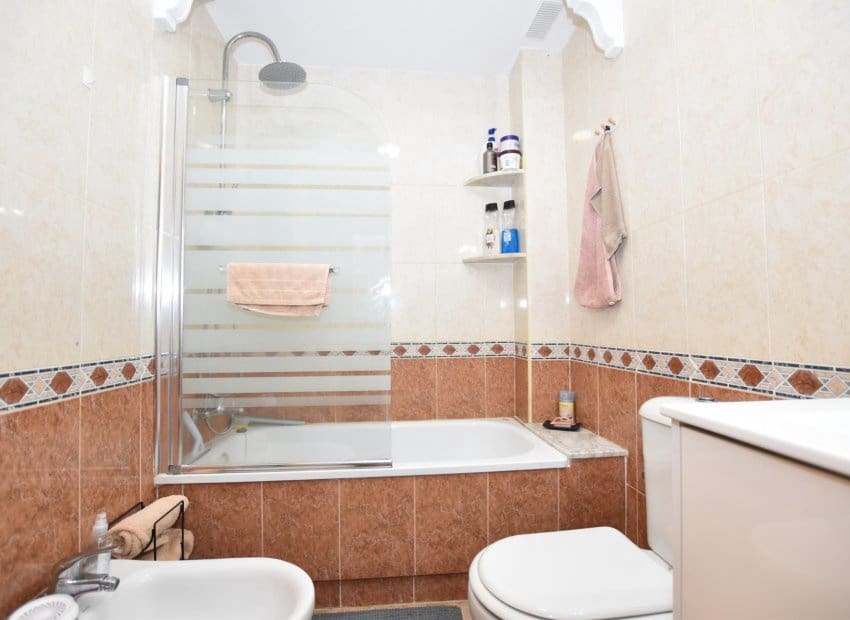 2 soverom Hus til salgs i Algorfa med svømmebasseng - € 134 995 (Ref: 9976433)