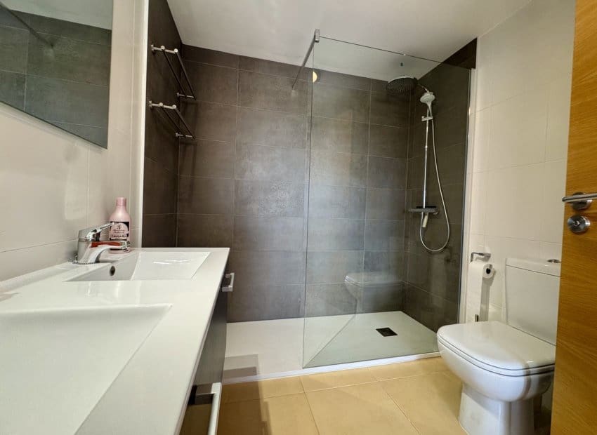 2 bedroom Apartment for sale in Mar Menor Golf Resort with pool - € 299,900 (Ref: 9977988)