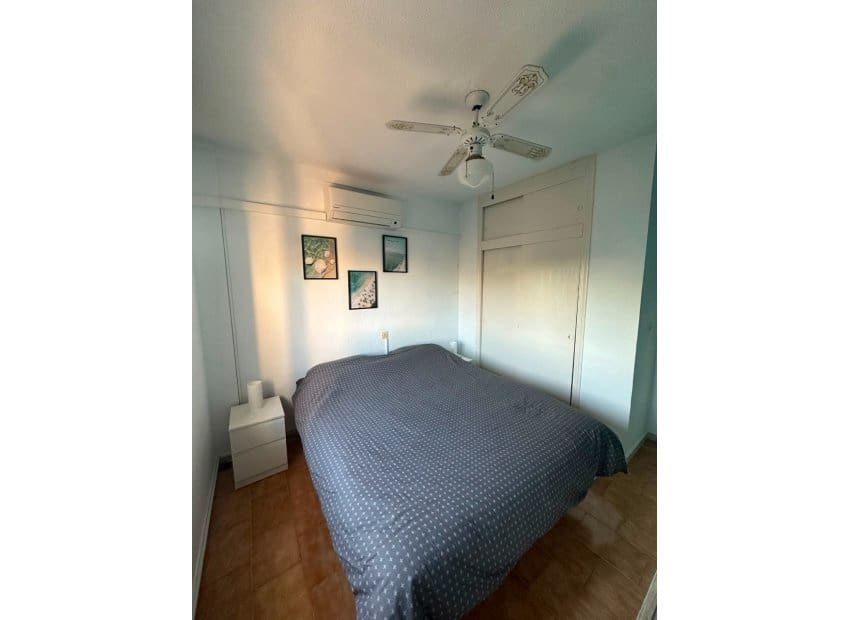 2 slaapkamer Appartement te koop in Torrevieja met zwembad - € 169.900 (Ref: 9981253)