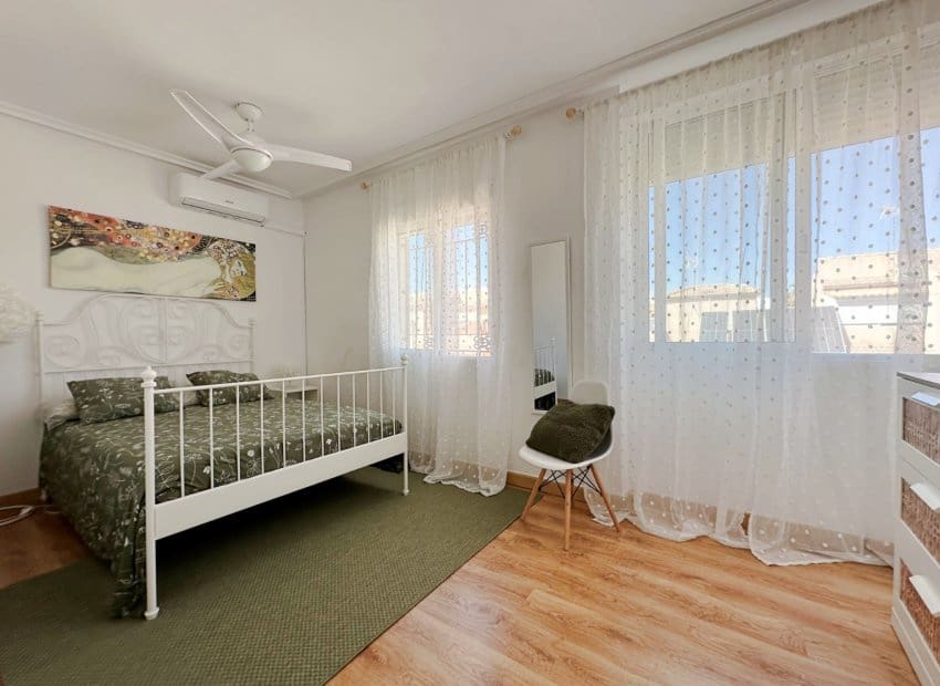 3 soverom Hus til salgs i Orihuela Costa med svømmebasseng - € 283 000 (Ref: 9981257)