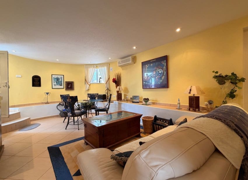 3 sypialnia Willa na sprzedaż w Ciudad Quesada z basenem - 275 000 € (Ref: 9981261)