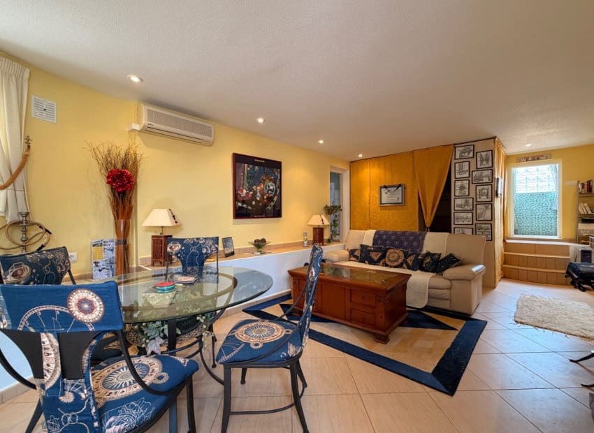 3 sypialnia Willa na sprzedaż w Ciudad Quesada z basenem - 275 000 € (Ref: 9981261)