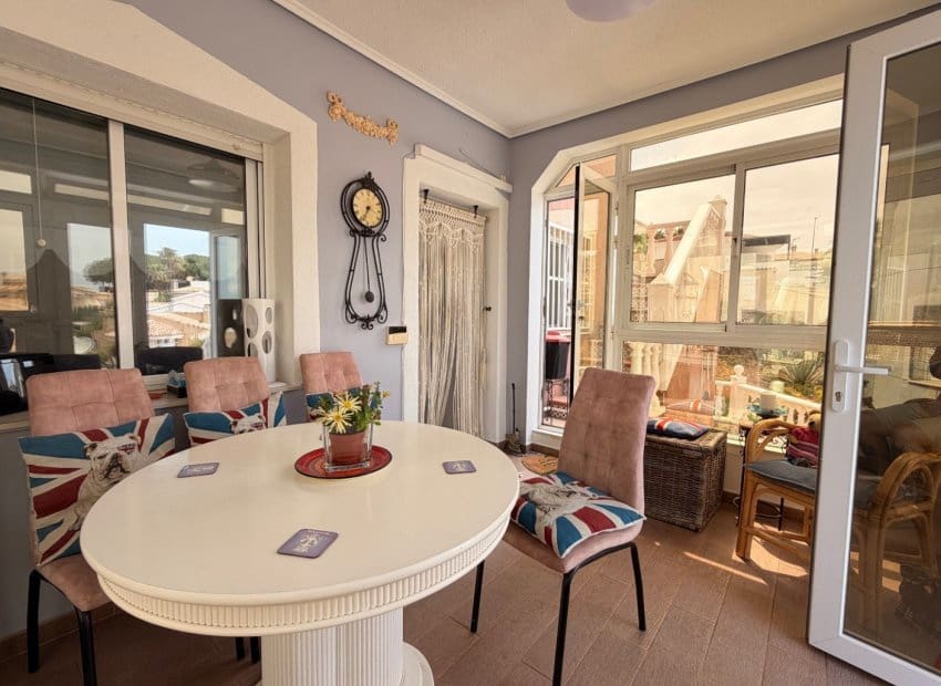3 sypialnia Willa na sprzedaż w Ciudad Quesada z basenem - 275 000 € (Ref: 9981261)