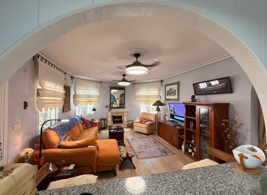 3 sypialnia Willa na sprzedaż w Ciudad Quesada z basenem - 275 000 € (Ref: 9981261)