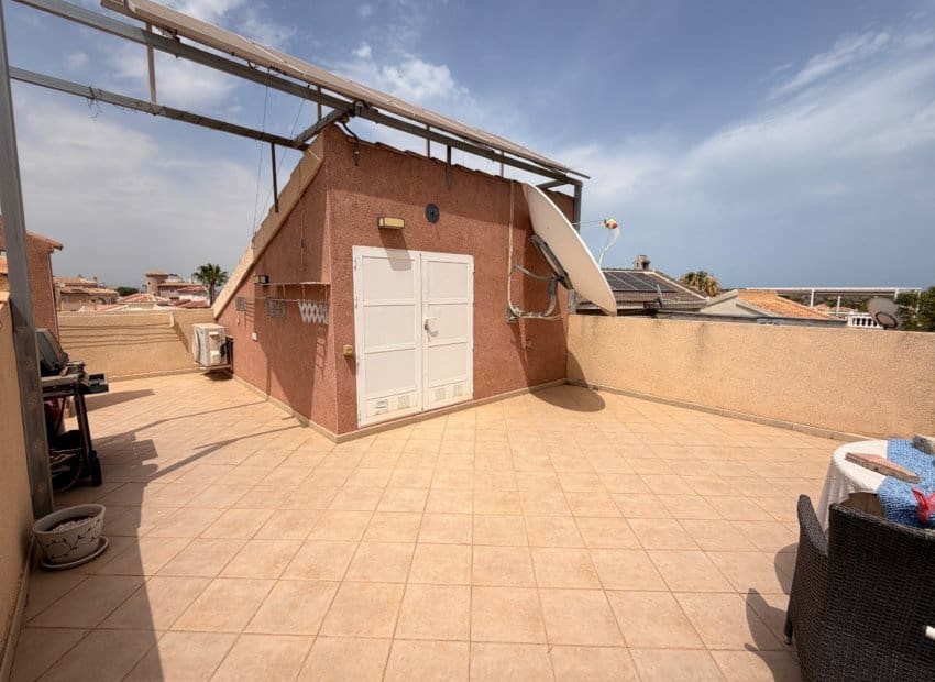 3 sypialnia Willa na sprzedaż w Ciudad Quesada z basenem - 275 000 € (Ref: 9981261)