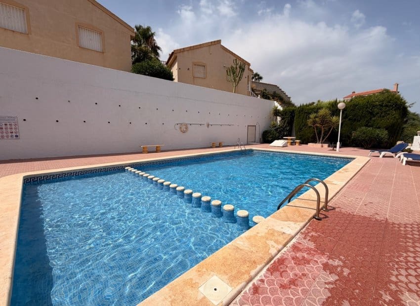 3 sypialnia Willa na sprzedaż w Ciudad Quesada z basenem - 275 000 € (Ref: 9981261)
