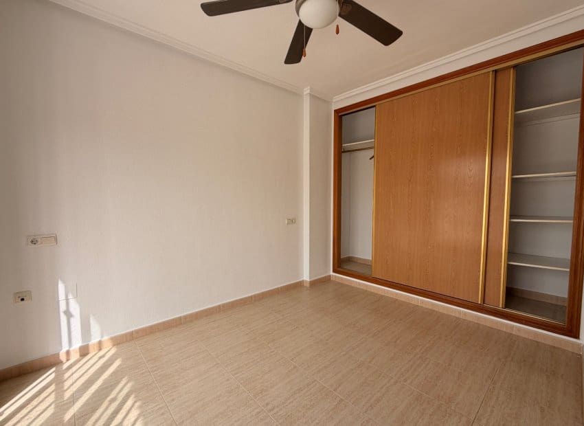 3 slaapkamer Villa te koop in Rojales met zwembad - € 285.000 (Ref: 9981262)