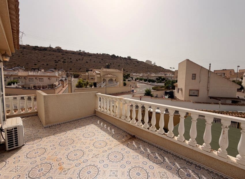 3 slaapkamer Villa te koop in Rojales met zwembad - € 285.000 (Ref: 9981262)