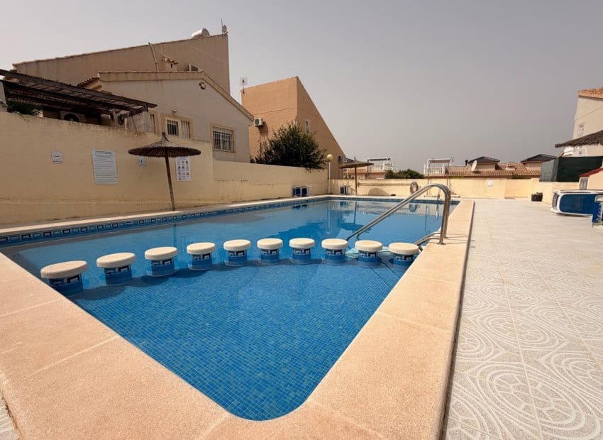 3 slaapkamer Villa te koop in Rojales met zwembad - € 285.000 (Ref: 9981262)