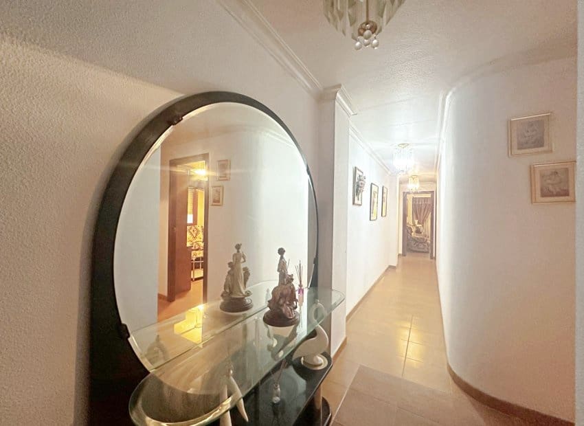 4 soveværelse Lejlighed til salg i Torrevieja - € 255.000 (Ref: 9981263)