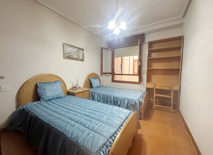 4 soveværelse Lejlighed til salg i Torrevieja - € 255.000 (Ref: 9981263)