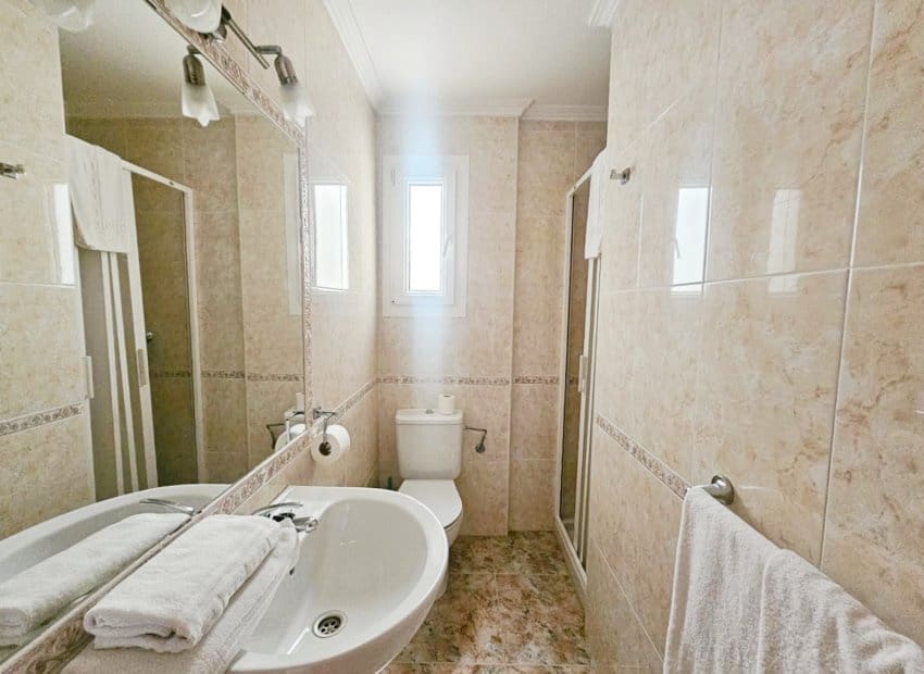 2 soveværelse Lejlighed til salg i Cabo Roig med swimmingpool - € 224.000 (Ref: 9981264)
