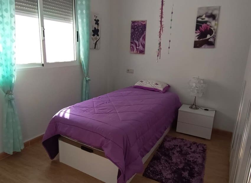 Chalet de 2 habitaciones en Orihuela Costa en venta con piscina - 185.000 € (Ref: 9981266)