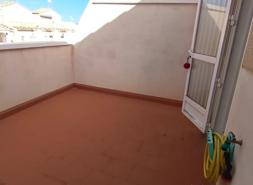 Chalet de 2 habitaciones en Orihuela Costa en venta con piscina - 185.000 € (Ref: 9981266)