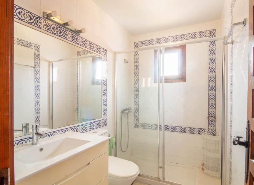 2 bedroom Apartment for sale in Torrevieja with pool - € 159,000 (Ref: 9981268)