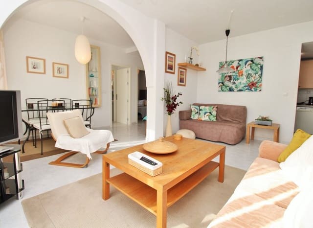 2 soverom Leilighet til salgs i Villamartin, Orihuela med svømmebasseng - € 164 000 (Ref: 9981269)