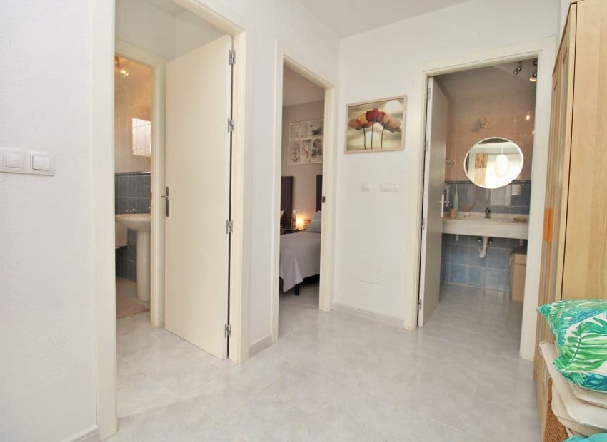 2 soverom Leilighet til salgs i Villamartin med svømmebasseng - € 164 000 (Ref: 9981269)