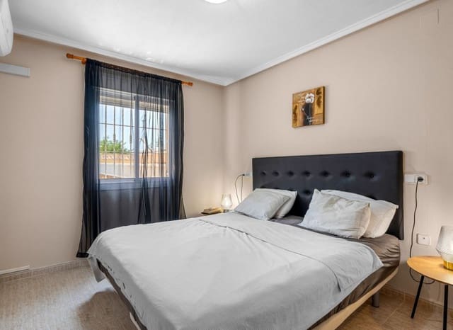 Chalet de 3 habitaciones en Monte y Mar, Santa Pola en venta con piscina - 479.000 € (Ref: 9981270)