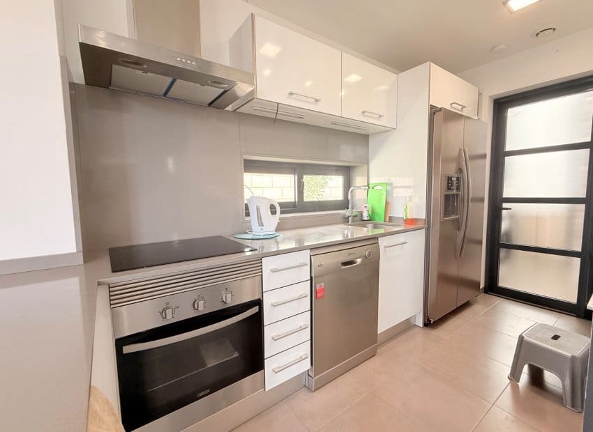 3 chambre Villa/Maison à vendre à Pueblo Bravo avec piscine - 399 000 € (Ref: 9983793)