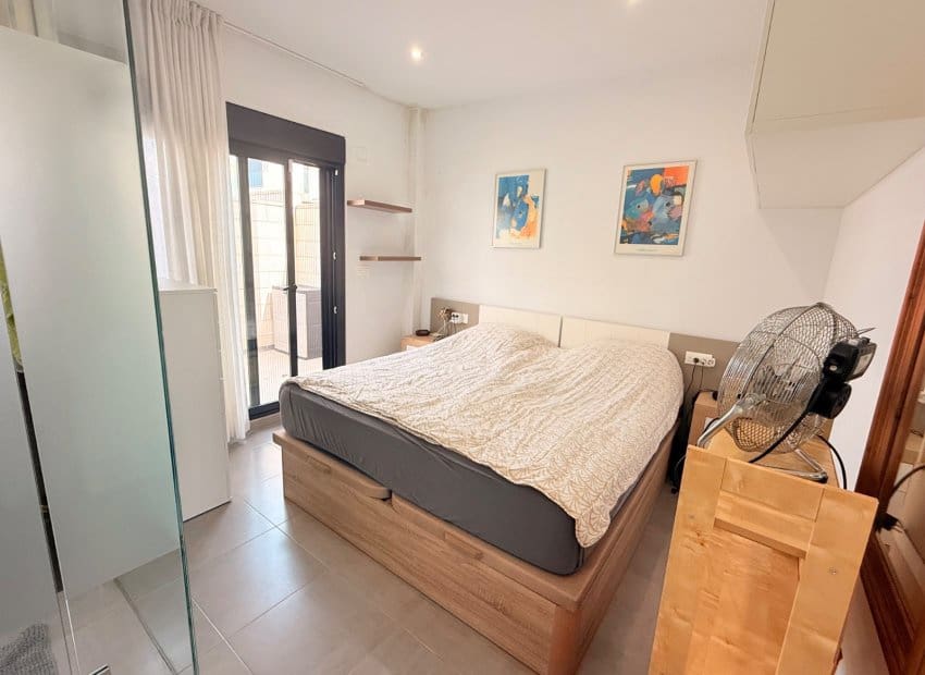 3 chambre Villa/Maison à vendre à Pueblo Bravo avec piscine - 399 000 € (Ref: 9983793)