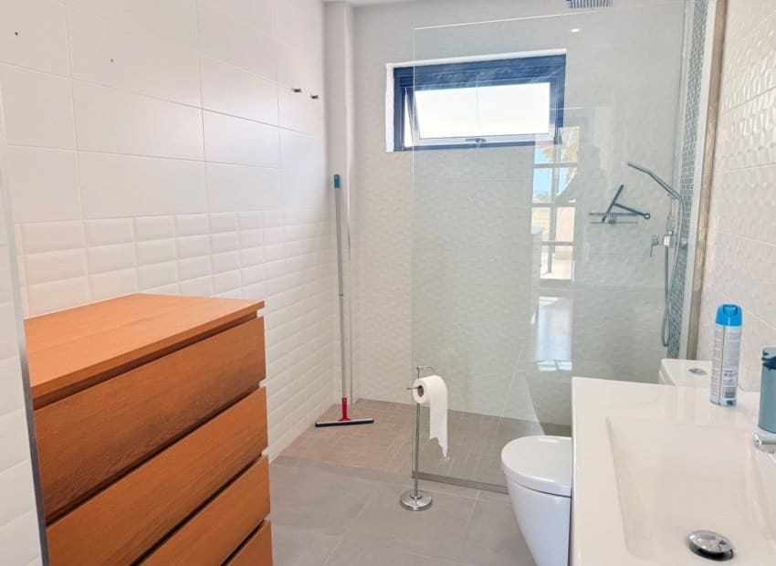 3 chambre Villa/Maison à vendre à Pueblo Bravo avec piscine - 399 000 € (Ref: 9983793)